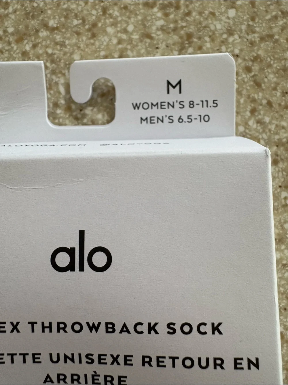 ALO Yoga Unisex Black Ribbed Throwback Crew Socks with White Logo Size Medium